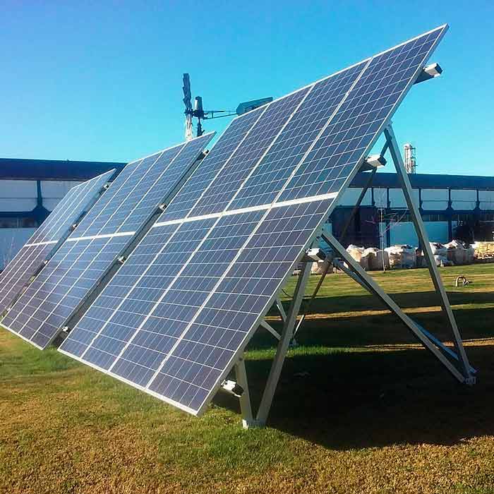 Innovador método impide que paneles solares se desprendan por el viento