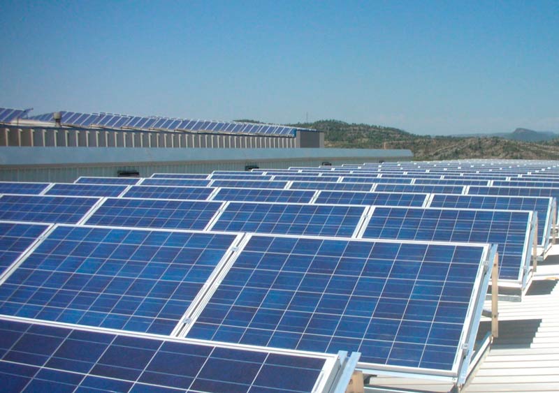Más vida útil y menos costes: las ventajas de las plantas fotovoltaicas